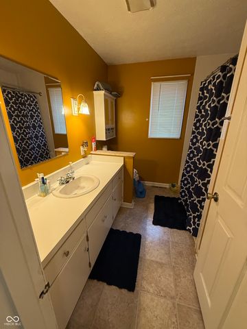 313 W 5th Street, Lapel, IN 46051