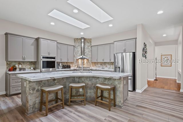 8 Cutter Cir, Bluffton, SC 29909