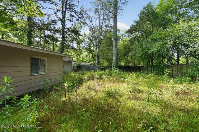 3027 Marwood Drive, Jackson, MS 39212