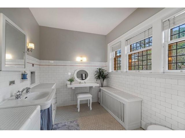 707 W Columbia Street, Chippewa Falls, WI 54729