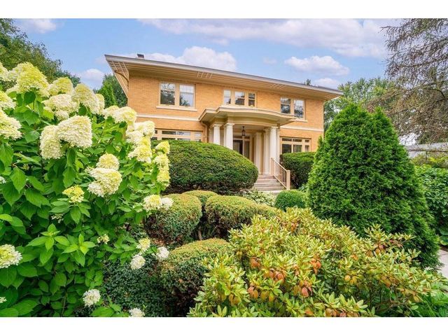 707 W Columbia Street, Chippewa Falls, WI 54729