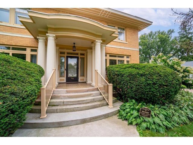 707 W Columbia Street, Chippewa Falls, WI 54729