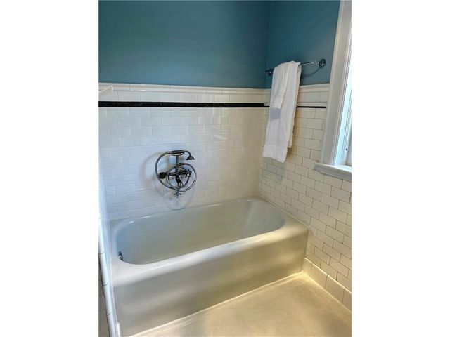 707 W Columbia Street, Chippewa Falls, WI 54729