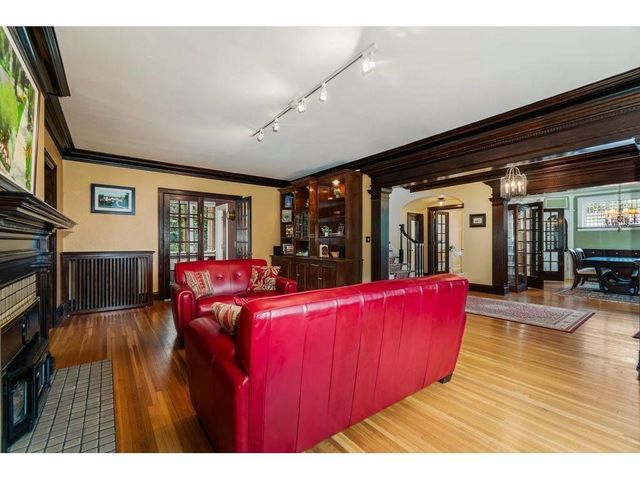 707 W Columbia Street, Chippewa Falls, WI 54729