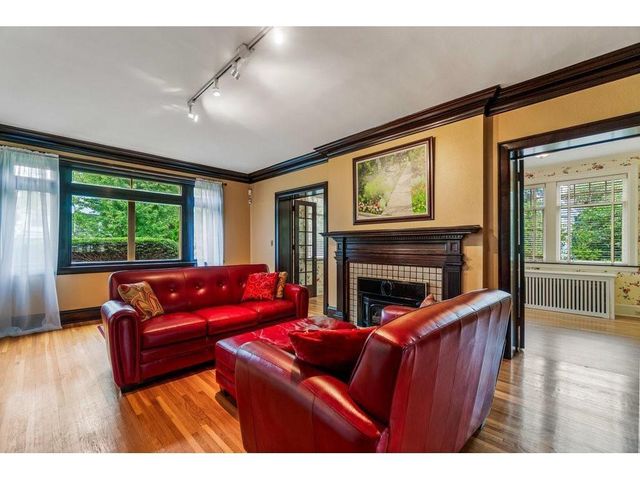 707 W Columbia Street, Chippewa Falls, WI 54729