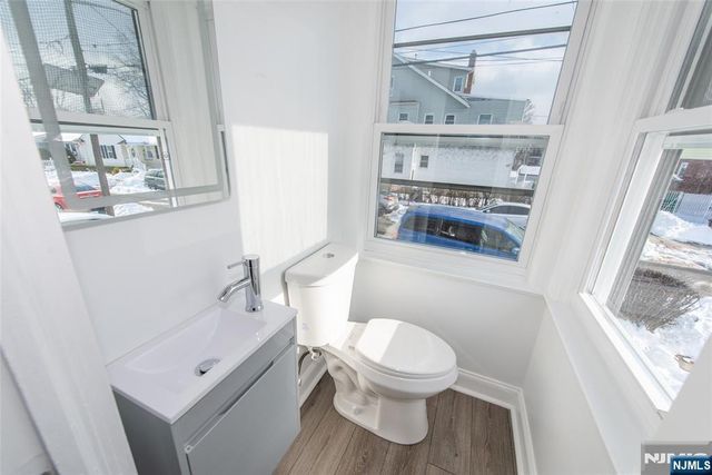 252 Keer Avenue, Newark, NJ 07112