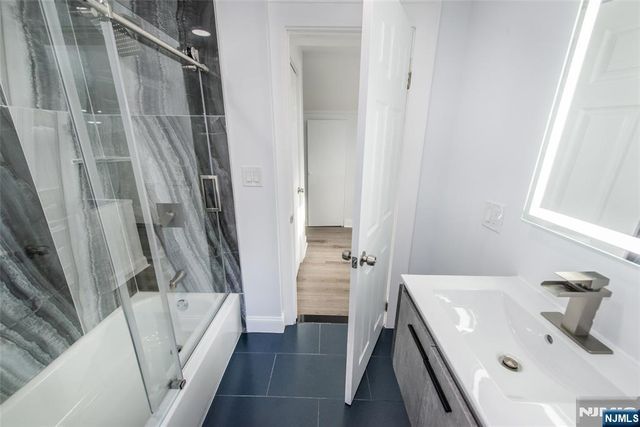 252 Keer Avenue, Newark, NJ 07112