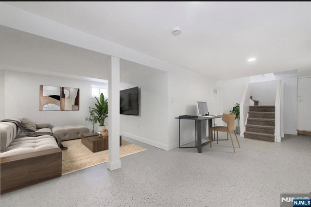 252 Keer Avenue, Newark, NJ 07112