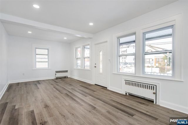 252 Keer Avenue, Newark, NJ 07112