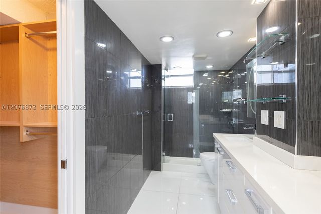 1045 10th St 604, Miami Beach, FL 33139