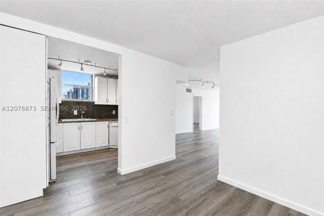 1045 10th St 604, Miami Beach, FL 33139