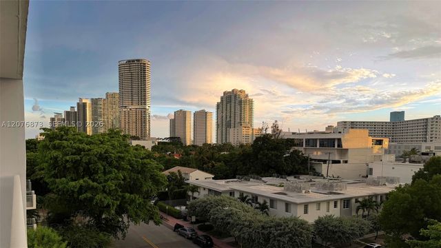 1045 10th St 604, Miami Beach, FL 33139