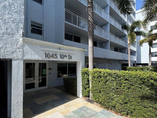 1045 10th St 604, Miami Beach, FL 33139