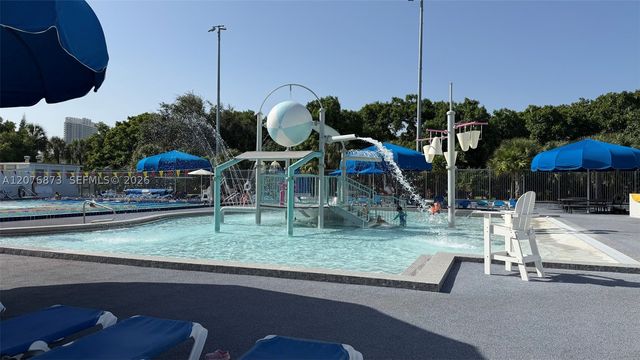 1045 10th St 604, Miami Beach, FL 33139