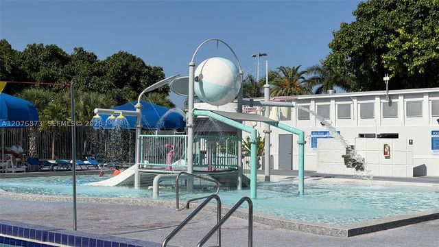 1045 10th St 604, Miami Beach, FL 33139