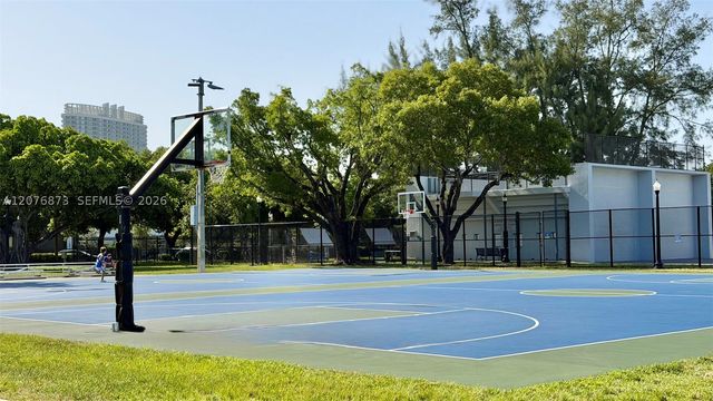 1045 10th St 604, Miami Beach, FL 33139