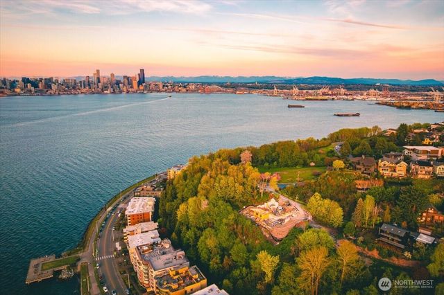 1017 California Lane SW, Seattle, WA 98116