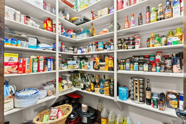 237 County Rd 2321, Mineola, TX 75773