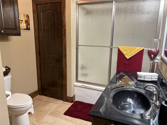 237 County Rd 2321, Mineola, TX 75773