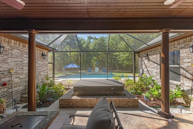 237 County Rd 2321, Mineola, TX 75773