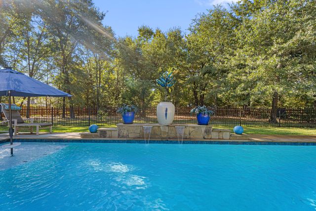 237 County Rd 2321, Mineola, TX 75773