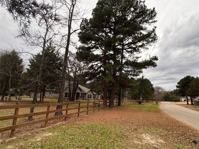 237 County Rd 2321, Mineola, TX 75773
