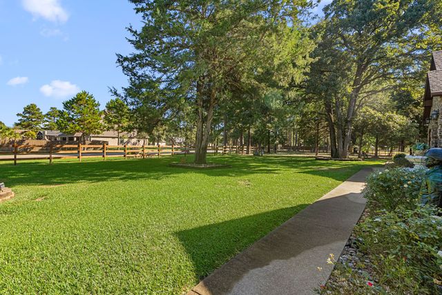 237 County Rd 2321, Mineola, TX 75773