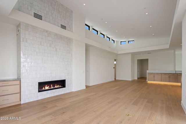 37200 N CAVE CREEK Road 2101, Scottsdale, AZ 85262