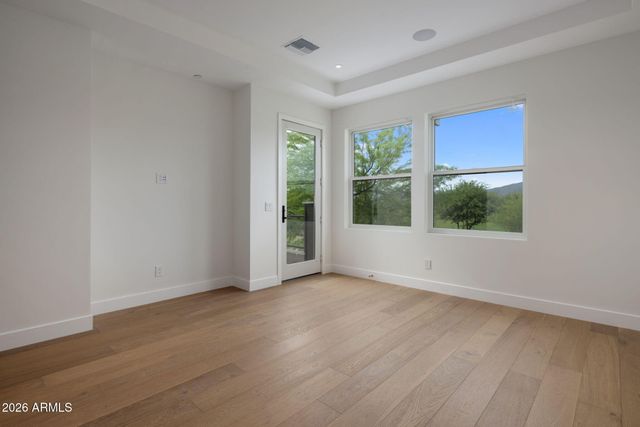 37200 N CAVE CREEK Road 2101, Scottsdale, AZ 85262