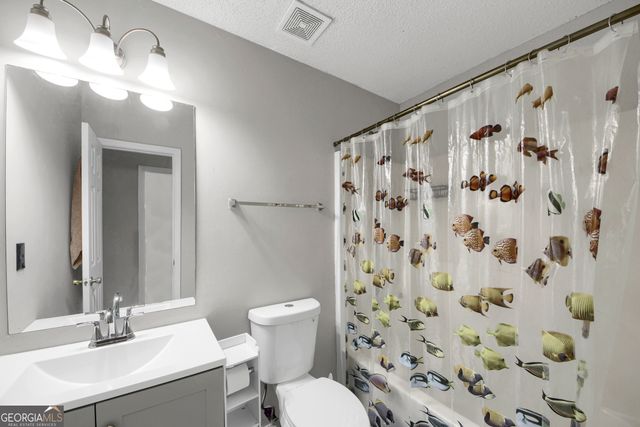 6010 Crooked Creek Drive, Rex, GA 30273