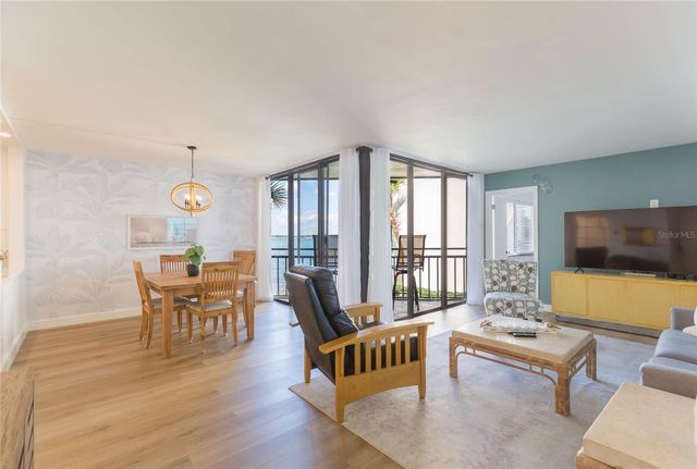 5633 PUERTA DEL SOL BOULEVARD S 204, St Petersburg, FL 33715