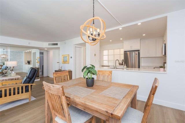 5633 PUERTA DEL SOL BOULEVARD S 204, St Petersburg, FL 33715