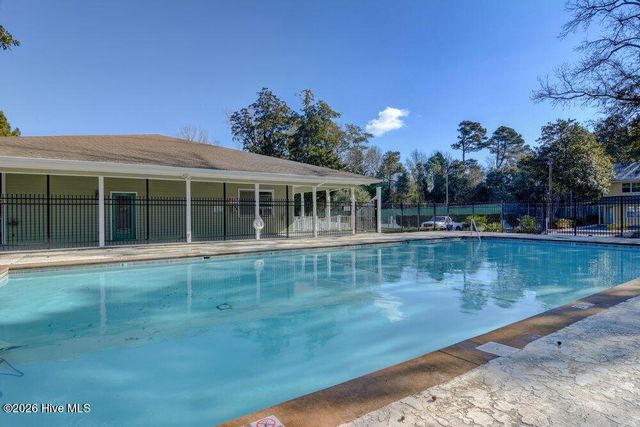 1800 Eastwood Road Apt 103, Wilmington, NC 28403