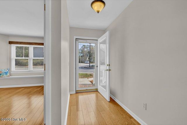 1800 Eastwood Road Apt 103, Wilmington, NC 28403