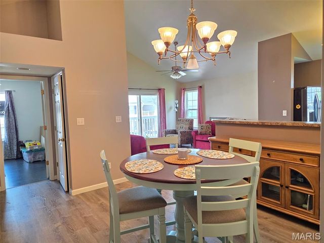 147 Brandy Mill Circle 25E, High Ridge, MO 63049