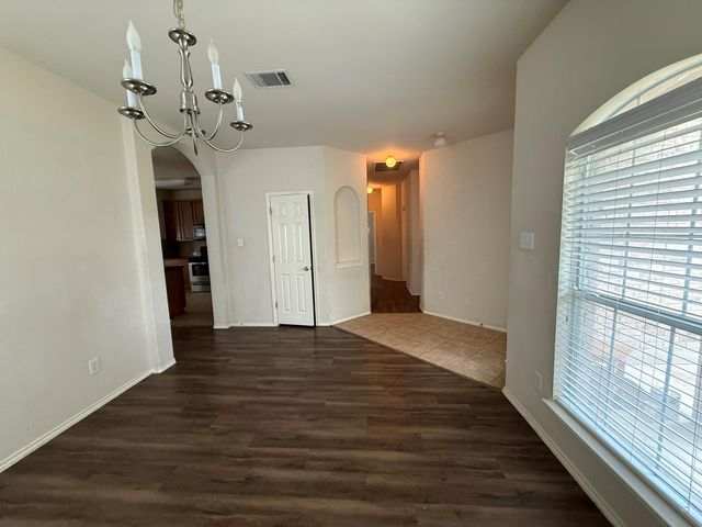 1514 Kothman DR, Hutto, TX 78634