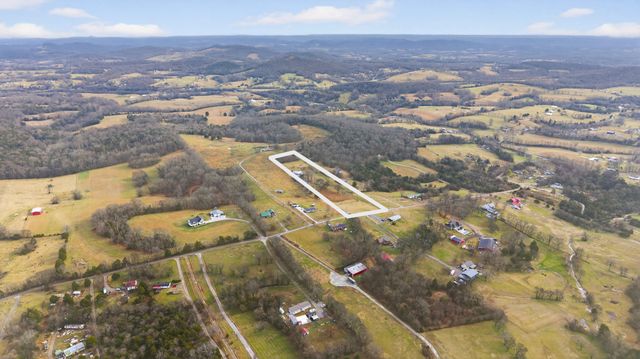 75 Vantrease Rd, Brush Creek, TN 38547