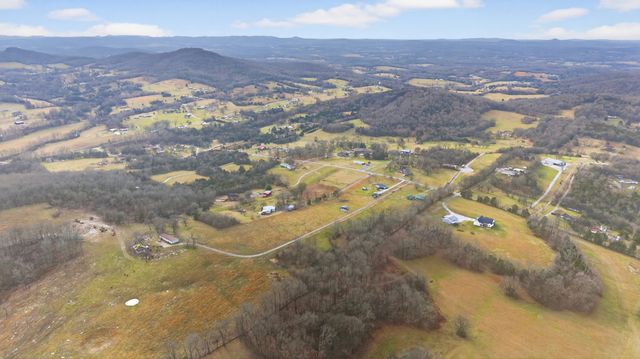 75 Vantrease Rd, Brush Creek, TN 38547