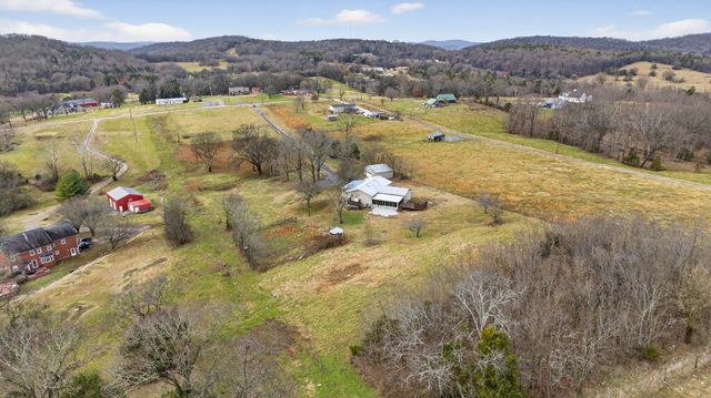 75 Vantrease Rd, Brush Creek, TN 38547