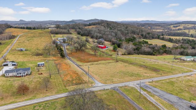 75 Vantrease Rd, Brush Creek, TN 38547
