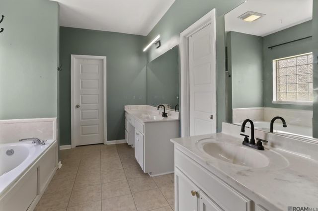 43236 Cypress Bend Ave, Gonzales, LA 70737