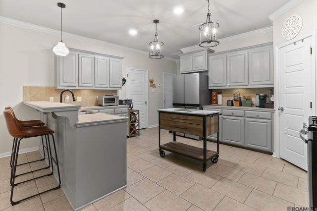 43236 Cypress Bend Ave, Gonzales, LA 70737