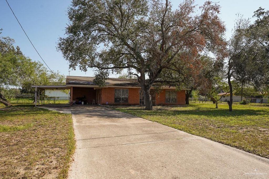 500 E VFW Street, Elsa, TX 78543