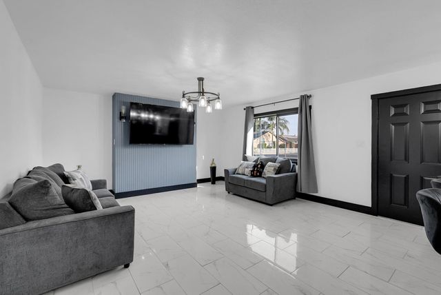 3767 Kentucky Ave, Riverbank, CA 95367