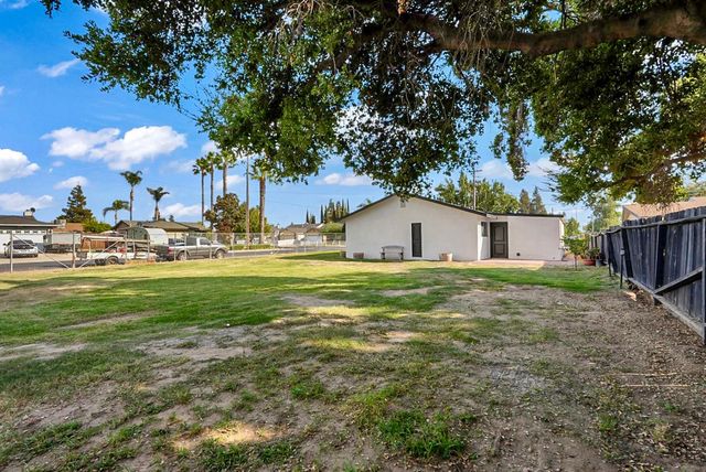 3767 Kentucky Ave, Riverbank, CA 95367