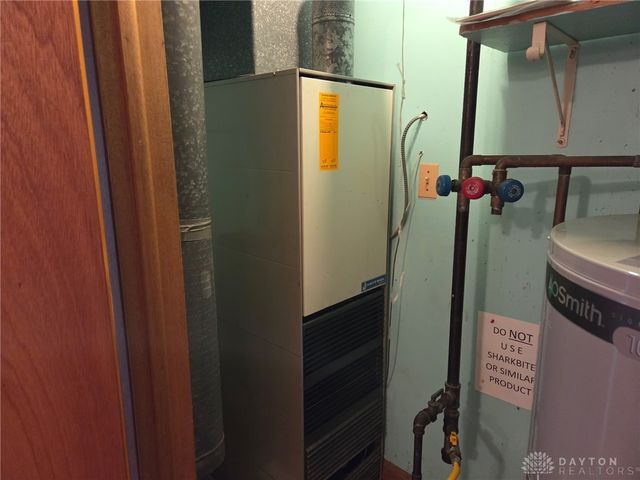 408 W Herr Street, Englewood, OH 45322