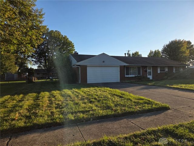 408 W Herr Street, Englewood, OH 45322