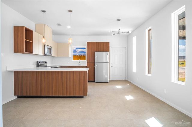 704 N Alexandrite Avenue 1, Edinburg, TX 78541