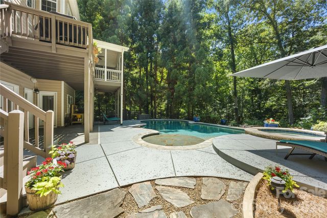 101 Egrets Walk Place, Mooresville, NC 28117