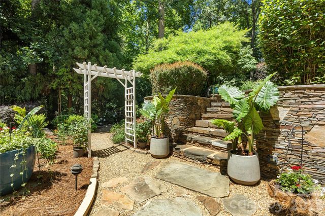 101 Egrets Walk Place, Mooresville, NC 28117